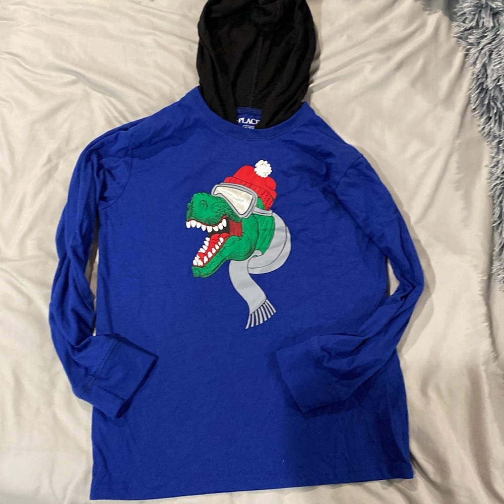 Hooded shirt